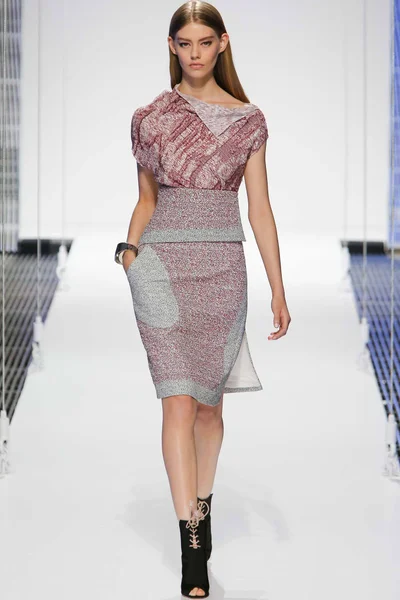 Look 37